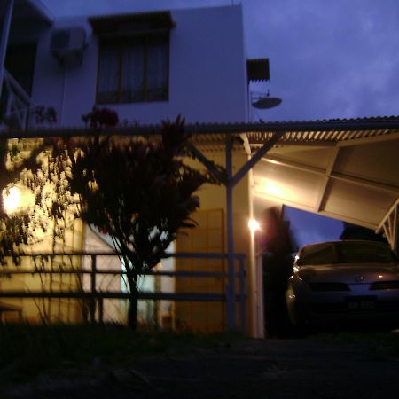Sbe Villa Flic en Flac Exterior photo