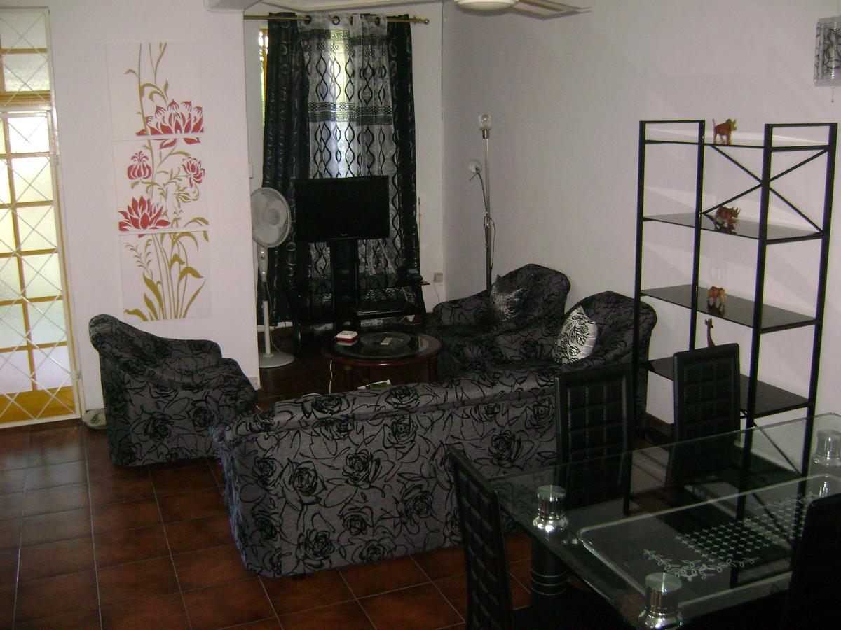 Sbe Villa Flic en Flac Exterior photo